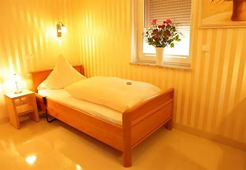 Gasper Business & Garden Penzion Raunheim